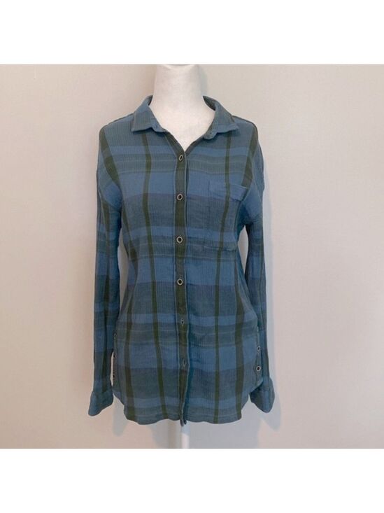Prana Tops - PrAna women’s blue note plaid Aconic organic cotton crinkle button down